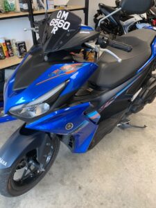 YAMAHA NVX V2 STANDARD, 2025, QM6560R
